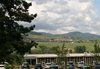 Aus dem Neubau der P 15 hat man einen phantastischen Blick in die blühende Landschaft.